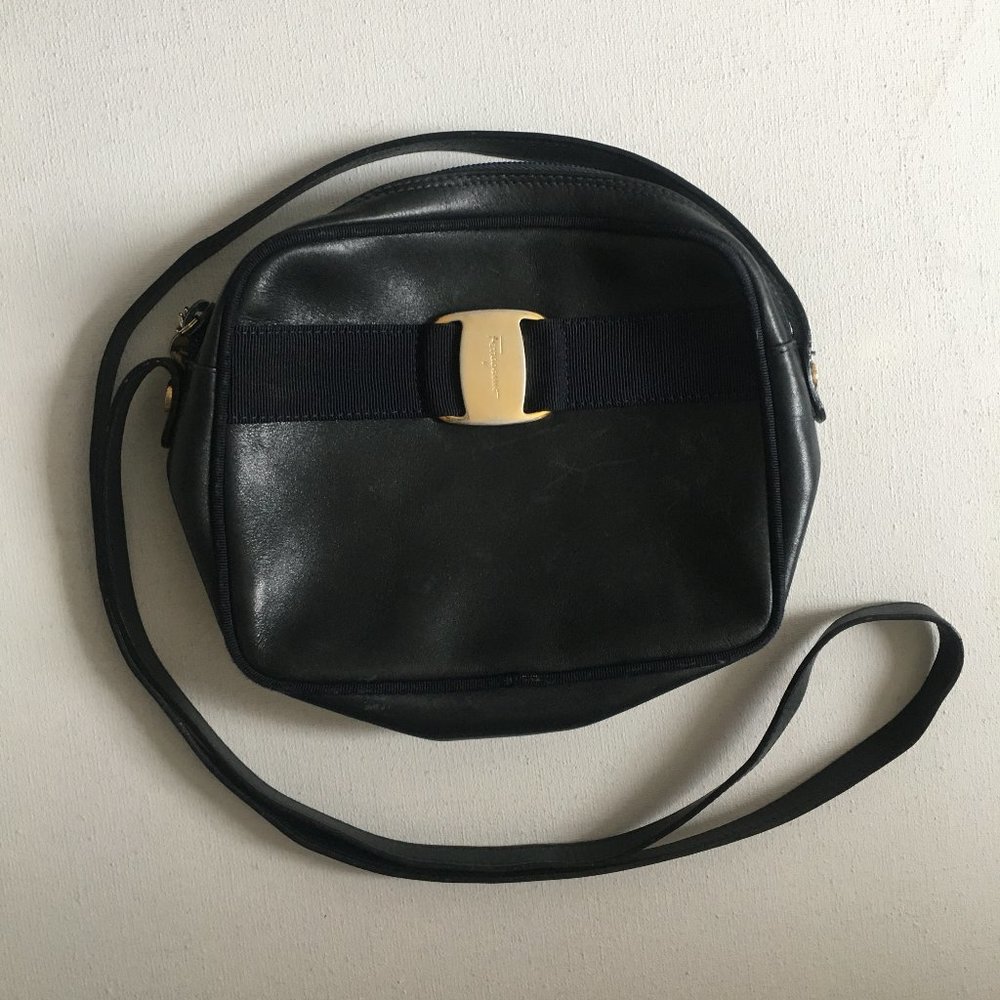 GUC Salvatore Ferragamo navy gold leather crossbody purse bag